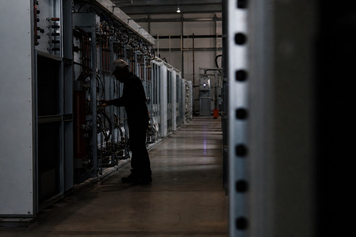 nVent Electric's Strategic $1.75 Billion Move into Power Infrastructure