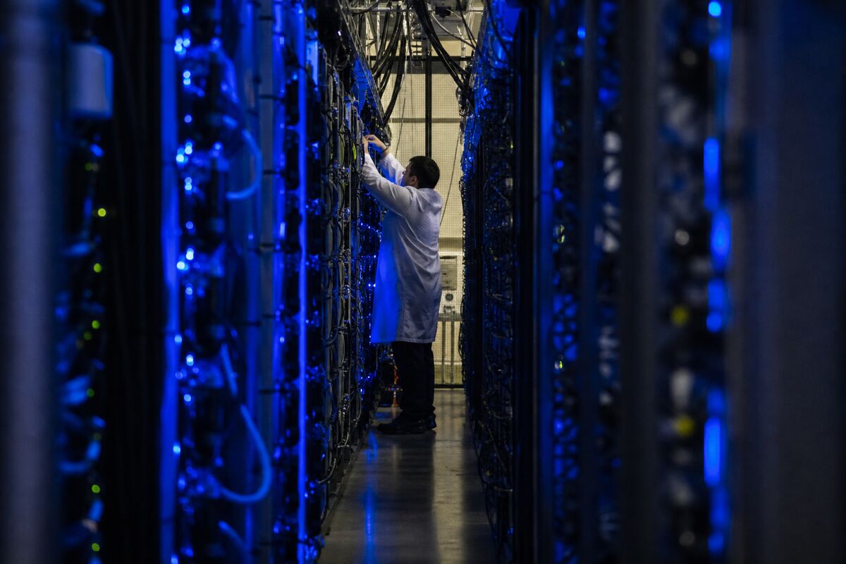 Nvidia's Earnings: A Critical Moment for Tech Investors