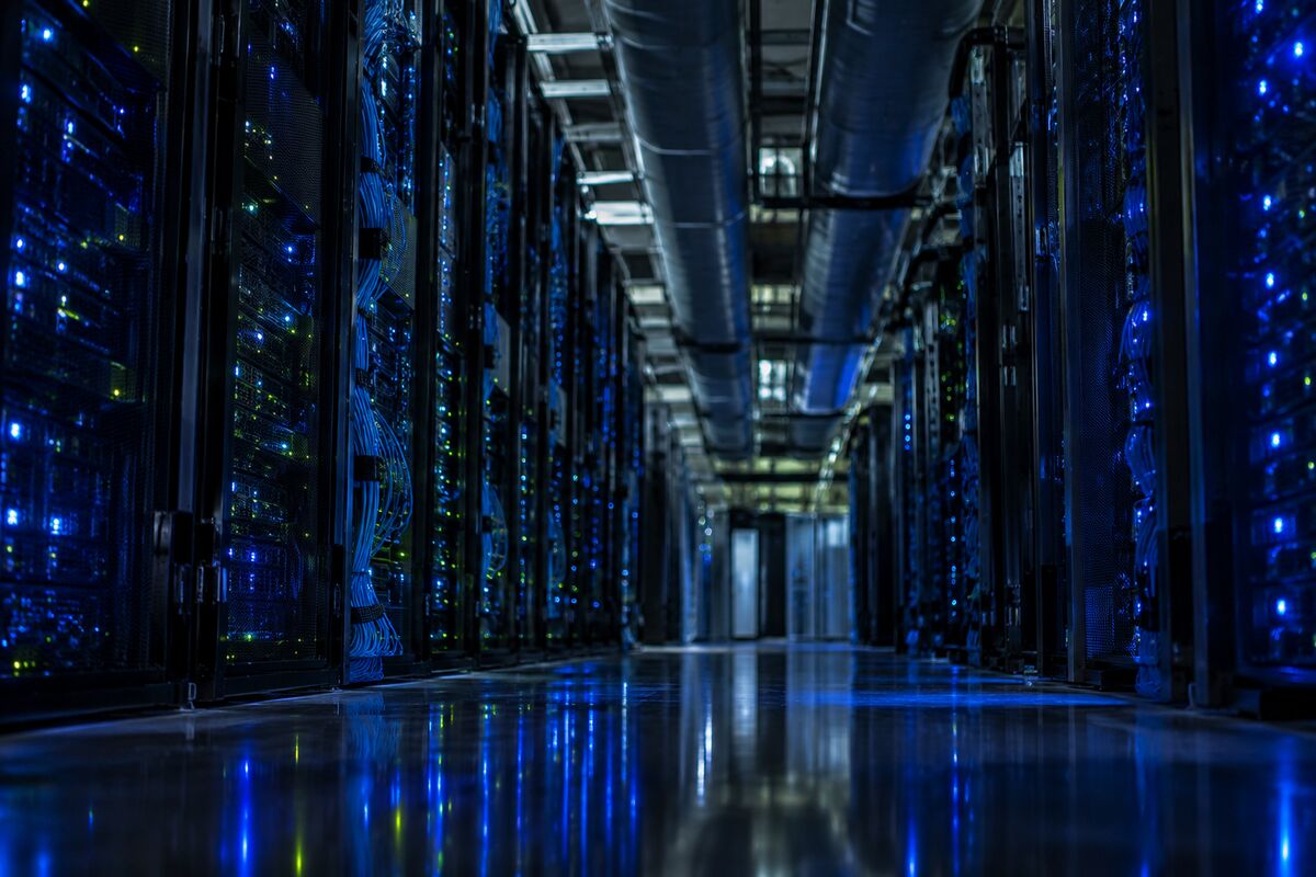 Neocloud Sell-Off Tests the AI Infrastructure Trade Ahead of Meta and Tesla Earnings