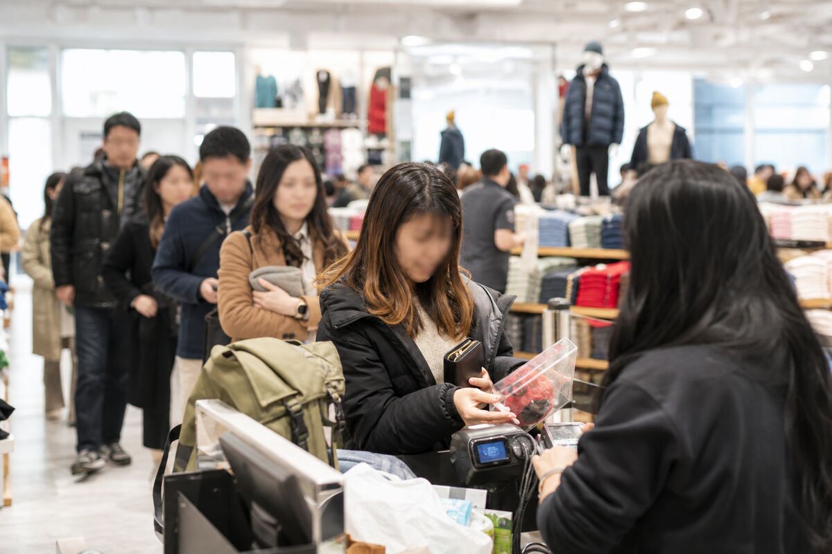 US Retail Sales Surge: What the May Numbers Mean for the Market